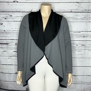 LIVI Active Size 14/16 Gray & Black Drape Front Cardigan Jacket w/ Thumbholes
